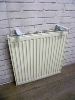 Paire de supports réglables pour tablette radiateur largeur 12 a 22 cm.